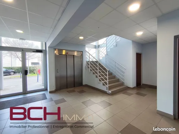 Bureaux 460 m²