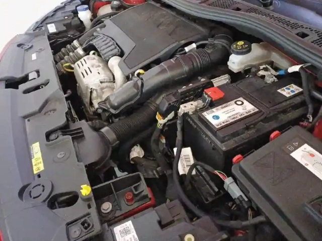 Opel Corsa 1.2 turbo 100 ch bvm6 — photo 45