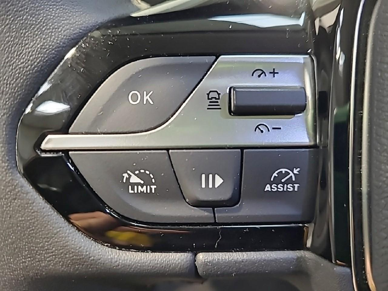 Peugeot 308 sw puretech 130ch s&s eat8 allure pack — photo 24