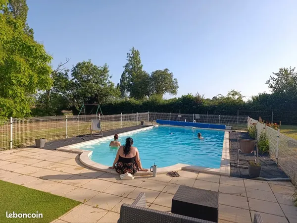 Meublé situé à sillars près de Lussac civaux Montmorillon