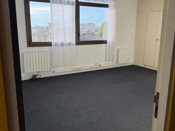 Bureau à louer 28m