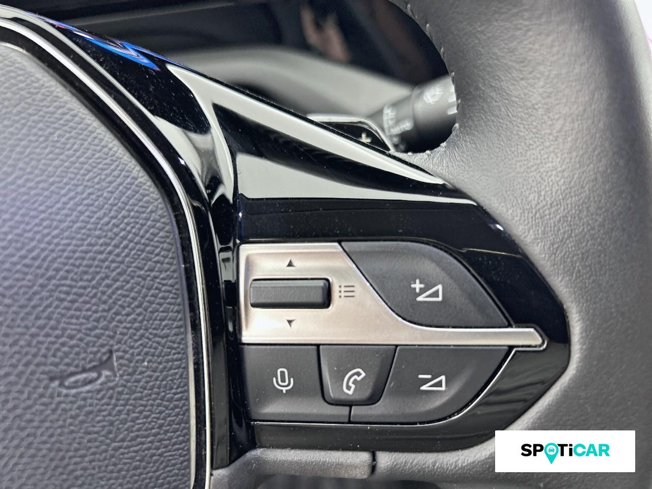 Peugeot 308 phev 180 e-eat8 allure pack — photo 19