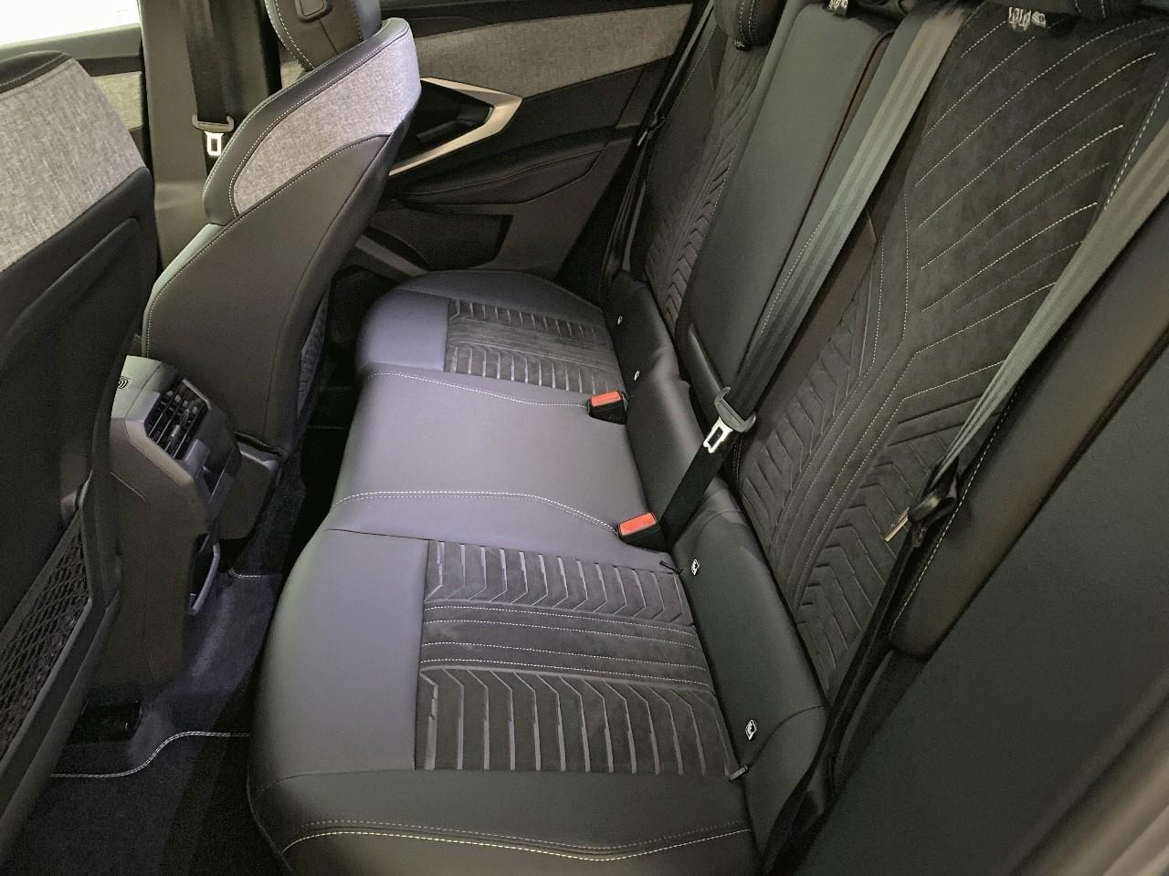 Peugeot 3008 hybrid 145 e-dcs6 gt — photo 10