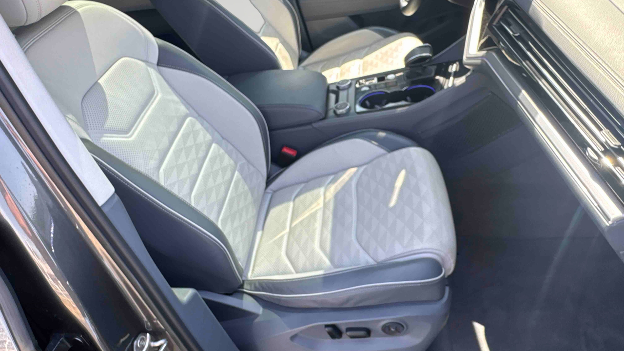 Volkswagen Touareg 3.0 V6 eHybrid 381ch Tiptronic 8 4Motion — photo 25