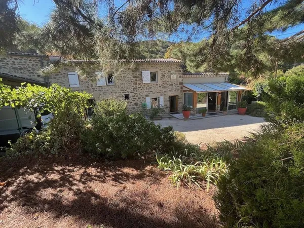Maison 7 pièces 170 m²