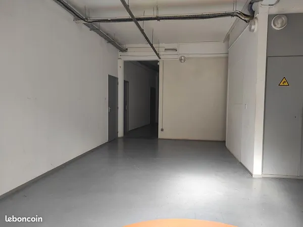 Bureaux 40 m² BRUGES