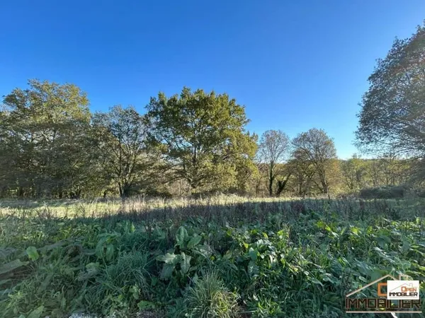 Terrain à bâtir viabilisé 819m²