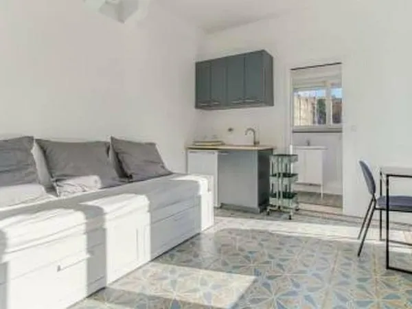 Studio 1 pièce 15 m²
