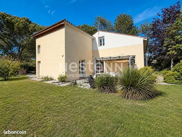 Propriété 6 pièces 160 m²