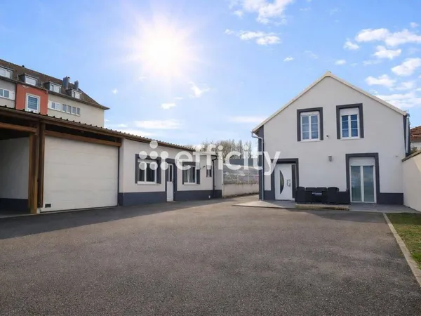 Duplex 11 pièces 270 m²