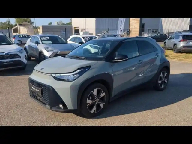 Toyota Aygo X 116h graphic