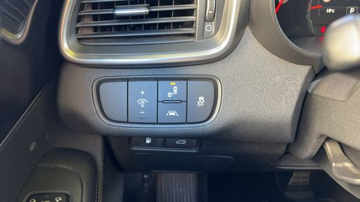 Kia Sorento 2.2 CRDi 200 AWD BVA6 - Ultimate – 2016 – 155093 km – Diesel – Boîte Automatique — photo 11