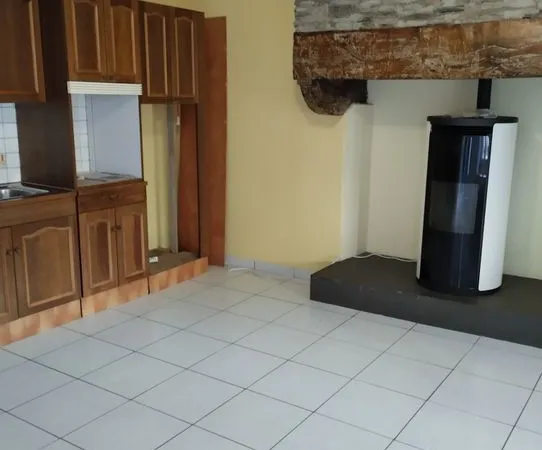 Maison de 89m2 à louer sur Saint-Goazec