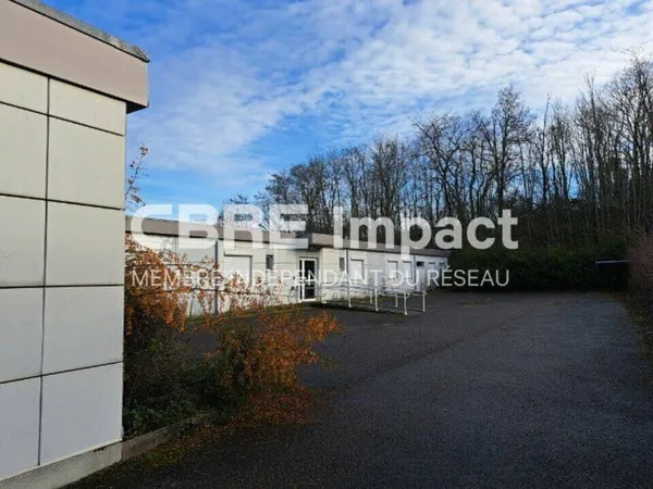 Bureaux 553 m²
