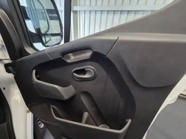 Renault Master fgn trac f3500 l2h2 blue dci 135 — photo 59
