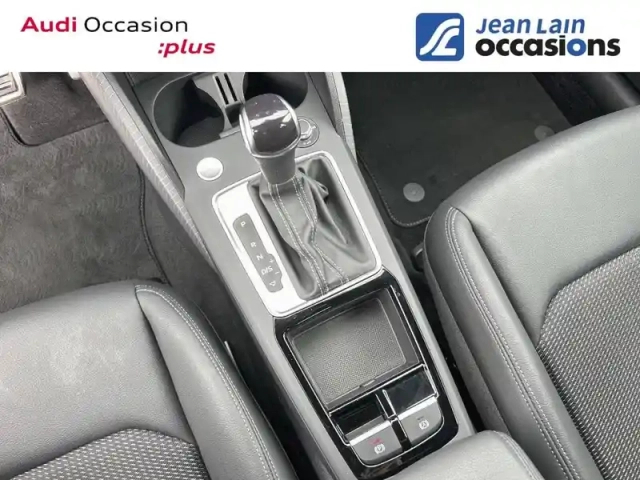 Audi Q2 35 tfsi 150 s tronic 7 — photo 13