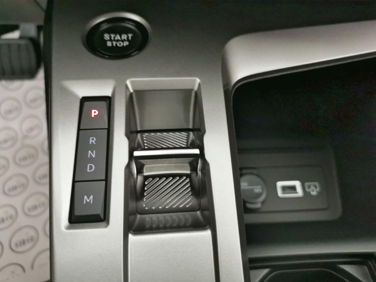 Peugeot 308 hybrid 145 e-dcs6 style — photo 23