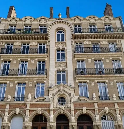 Appartement 6 pièces 160 m²