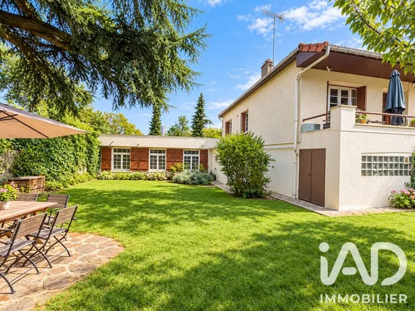Maison 9 pièces 160 m²