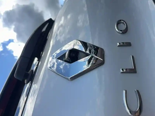 Renault Clio blue dci 100 — photo 11