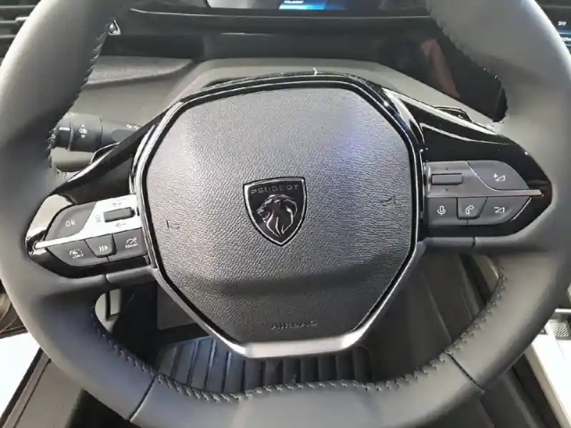 Peugeot 308 sw hybrid 145 e-dcs6 — photo 9