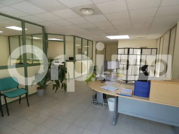 Bureau à louer à Manosque PA de l'Agora
