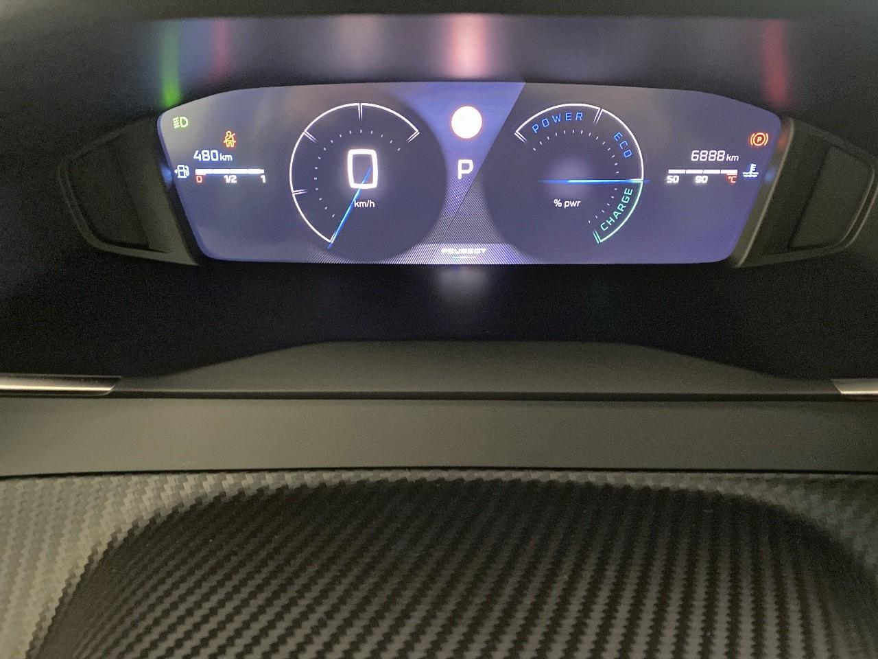 Peugeot 2008 hybrid 145 ch e-dcs6 allure — photo 17