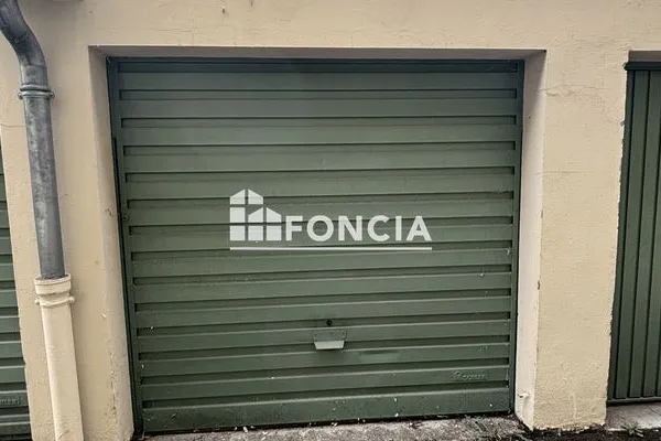 Parking 14 m²