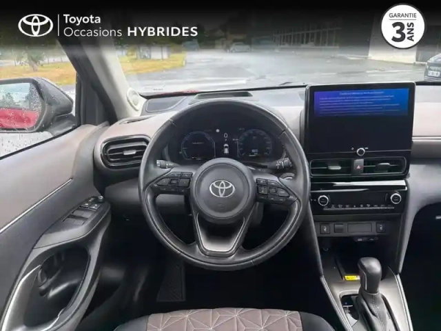 Toyota Yaris cross 130h collection mc24 — photo 9