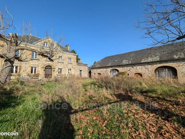 Propriété 9 pièces 235 m²