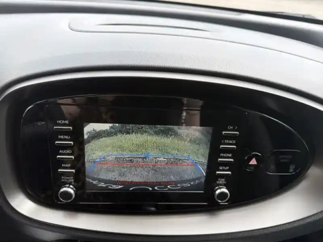 Toyota Aygo 1.0 vvt-i 72 dynamic — photo 17