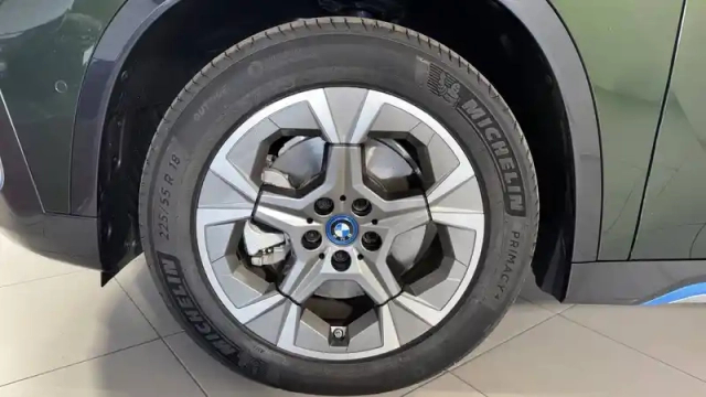 Bmw X1 i xdrive30 — photo 11