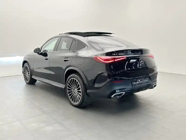 Mercedes Glc 300 e hybrid eq 4matic amg line — photo 3