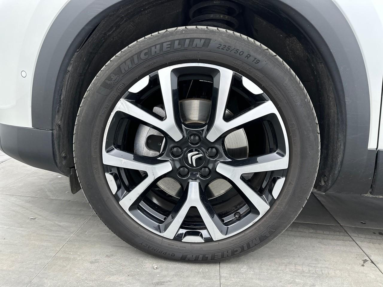 Citroën C5 Aircross hybride rechargeable 225 e-eat8 shine pack — photo 14