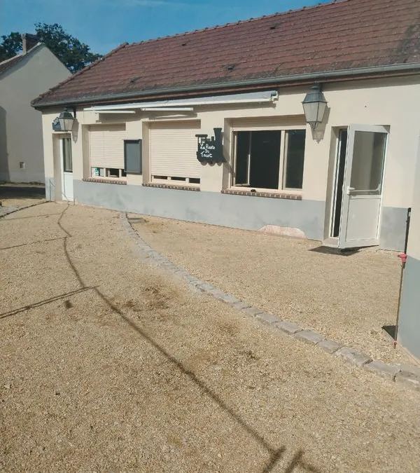 Photo 1