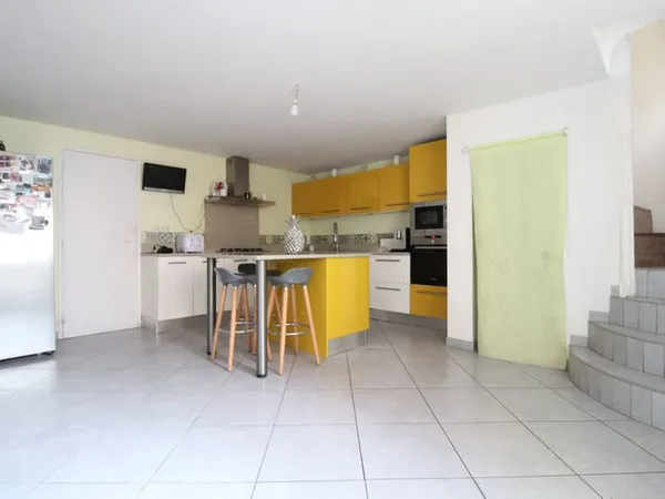 Maison de Type 6 135m2 dans le centre-ville