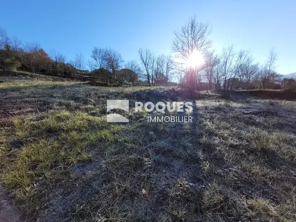 Herepian terrain constructible non viabilisé de 1478 m2