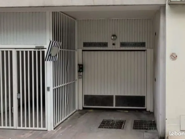 Place de parking sécurisée - Levallois-Perret (Rue Aristide Briand)