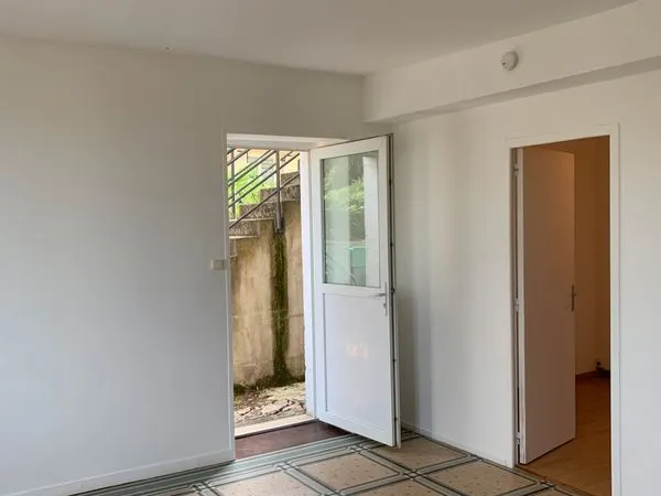 Appartement F2 rdc