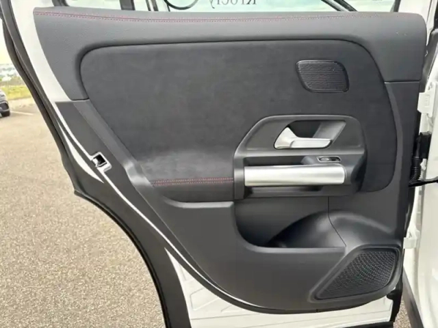 Mercedes Gla 200 d edition 140 — photo 14