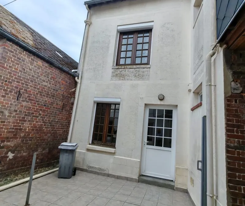 Photo 1