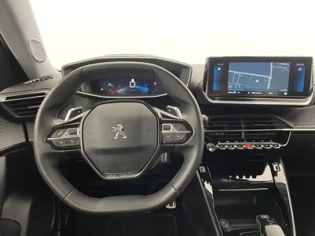 Peugeot 2008 puretech 130 s&amp;s eat8 — photo 22