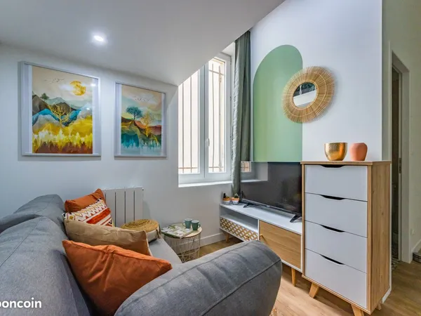 Joli studio meublé près de la mairie