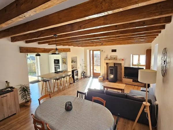 Maison de caractère avec grand terrain arboré