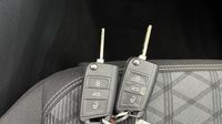 Volkswagen Taigo 1.0 TSI 110ch R-Line DSG7 — photo 16