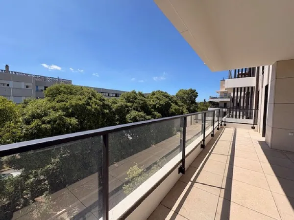 Marseille 8 Appartement 3 pièce(s) 68.48 m² ADN BORELY Terrasse Deux Box