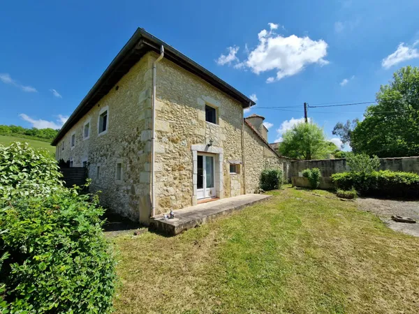 AUCH dans petite copropriété Maison Type 3 en campagne