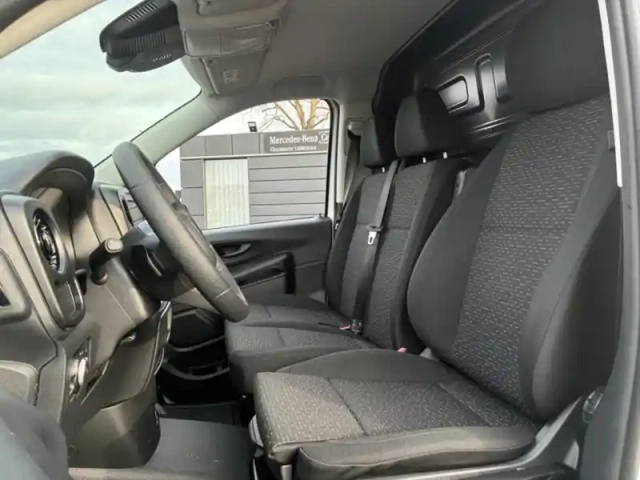 Mercedes Vito 114 cdi fourgon long 136ch bva — photo 30