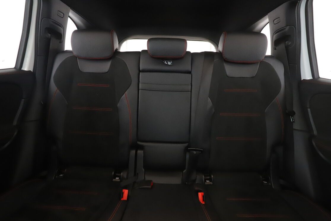 Mercedes-Benz Classe GLB 200 d AMG Line — photo 14