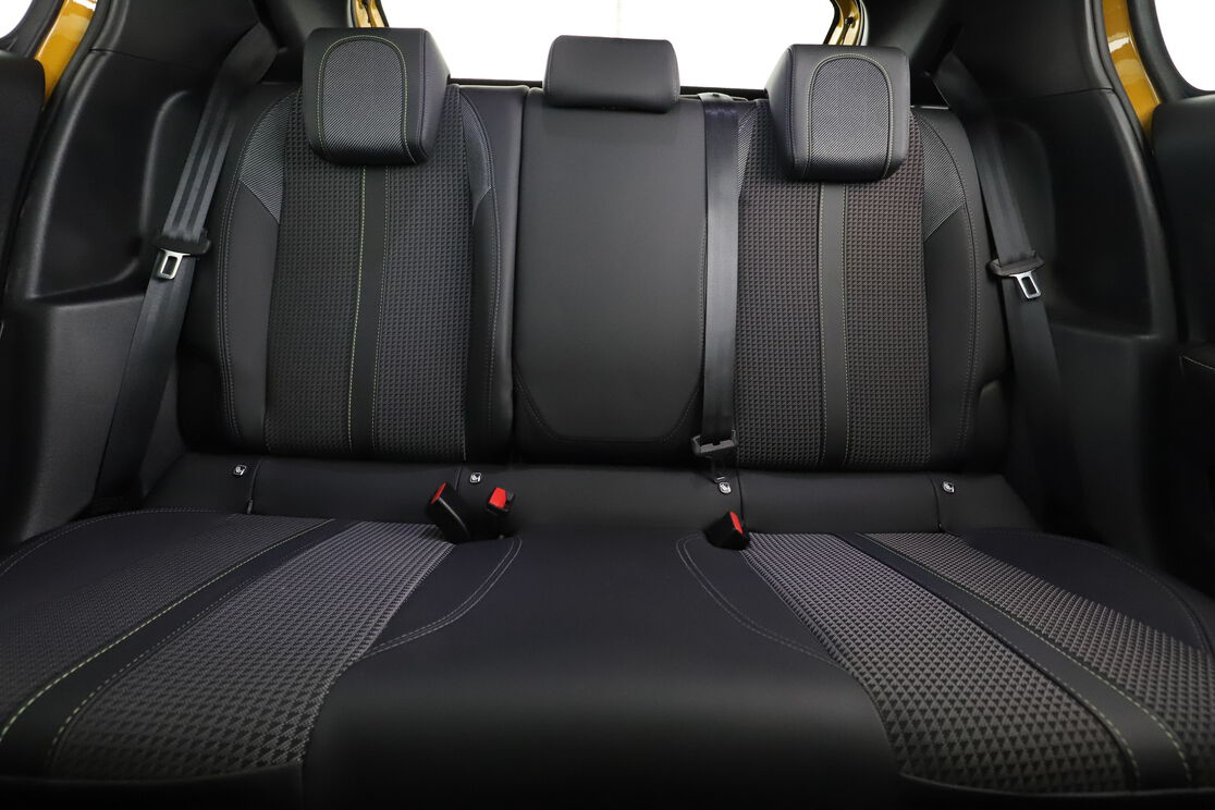 Peugeot 208 1.2 PureTech GT Line EAT8 — photo 14